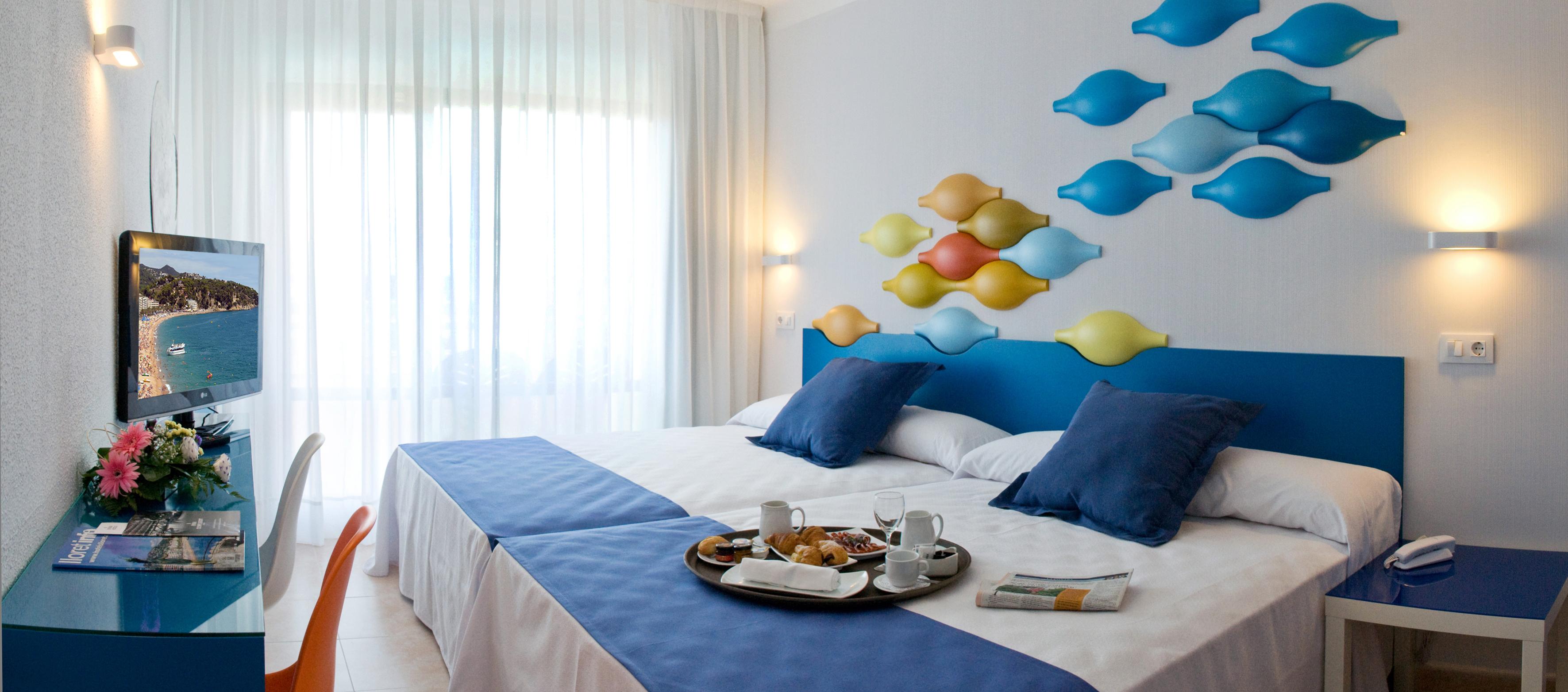 Evenia Olympic Resort Lloret de Mar Esterno foto
