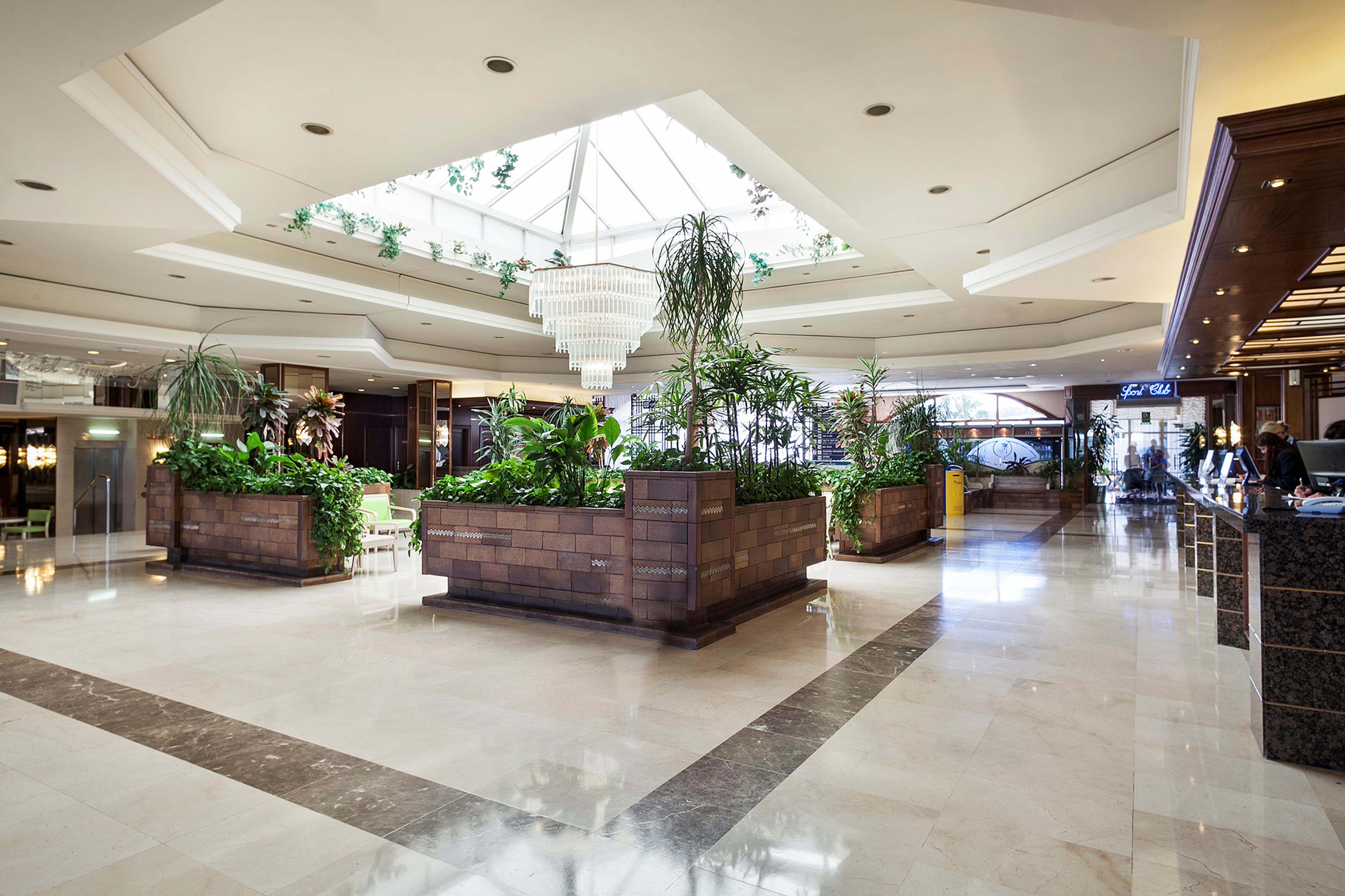 Evenia Olympic Resort Lloret de Mar Esterno foto