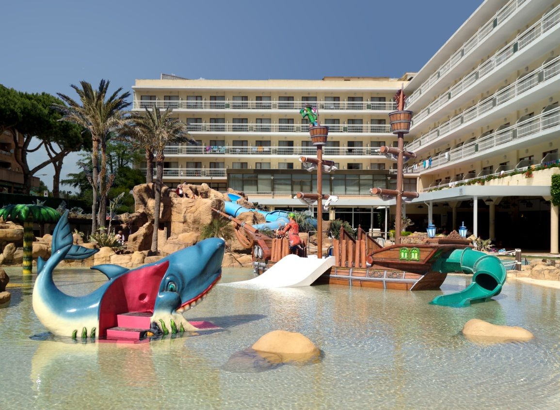 Evenia Olympic Resort Lloret de Mar Esterno foto