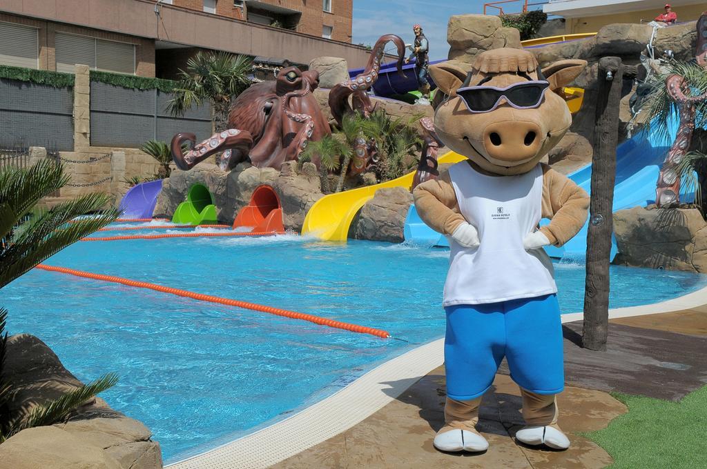 Evenia Olympic Resort Lloret de Mar Esterno foto