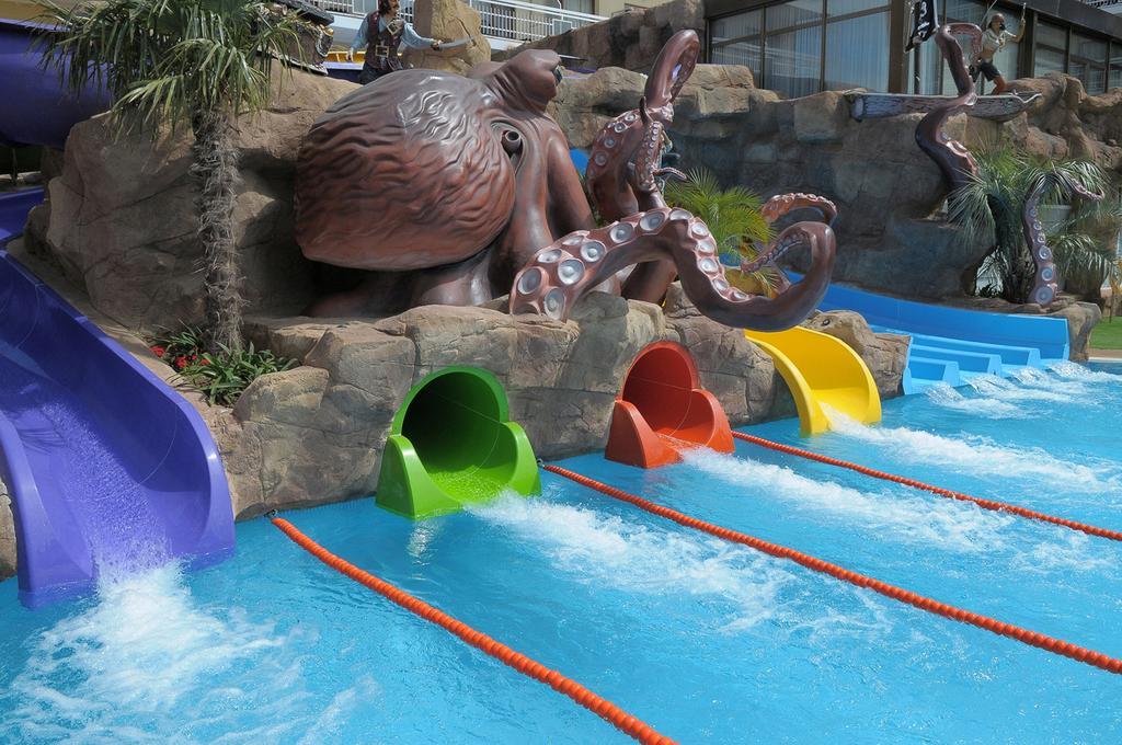 Evenia Olympic Resort Lloret de Mar Esterno foto